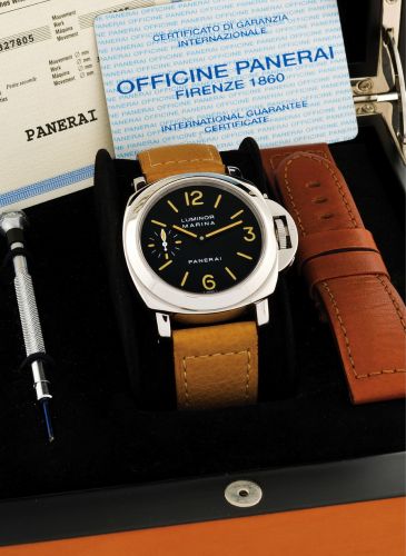 Panerai Luminor PAM00001 Black 44.00 mm Handwound