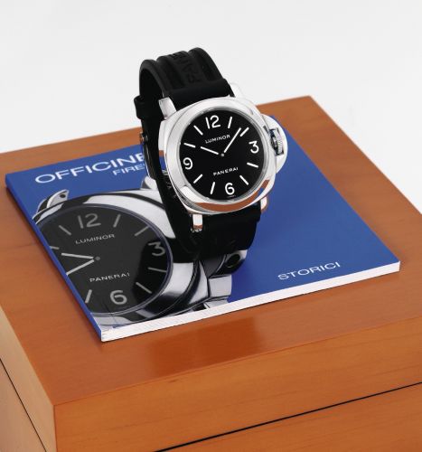 Panerai Luminor PAM00002 Black 44.00 mm Handwound