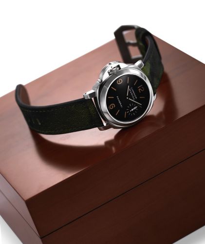 Panerai Luminor PAM00022 Black 44.00 mm Handwound